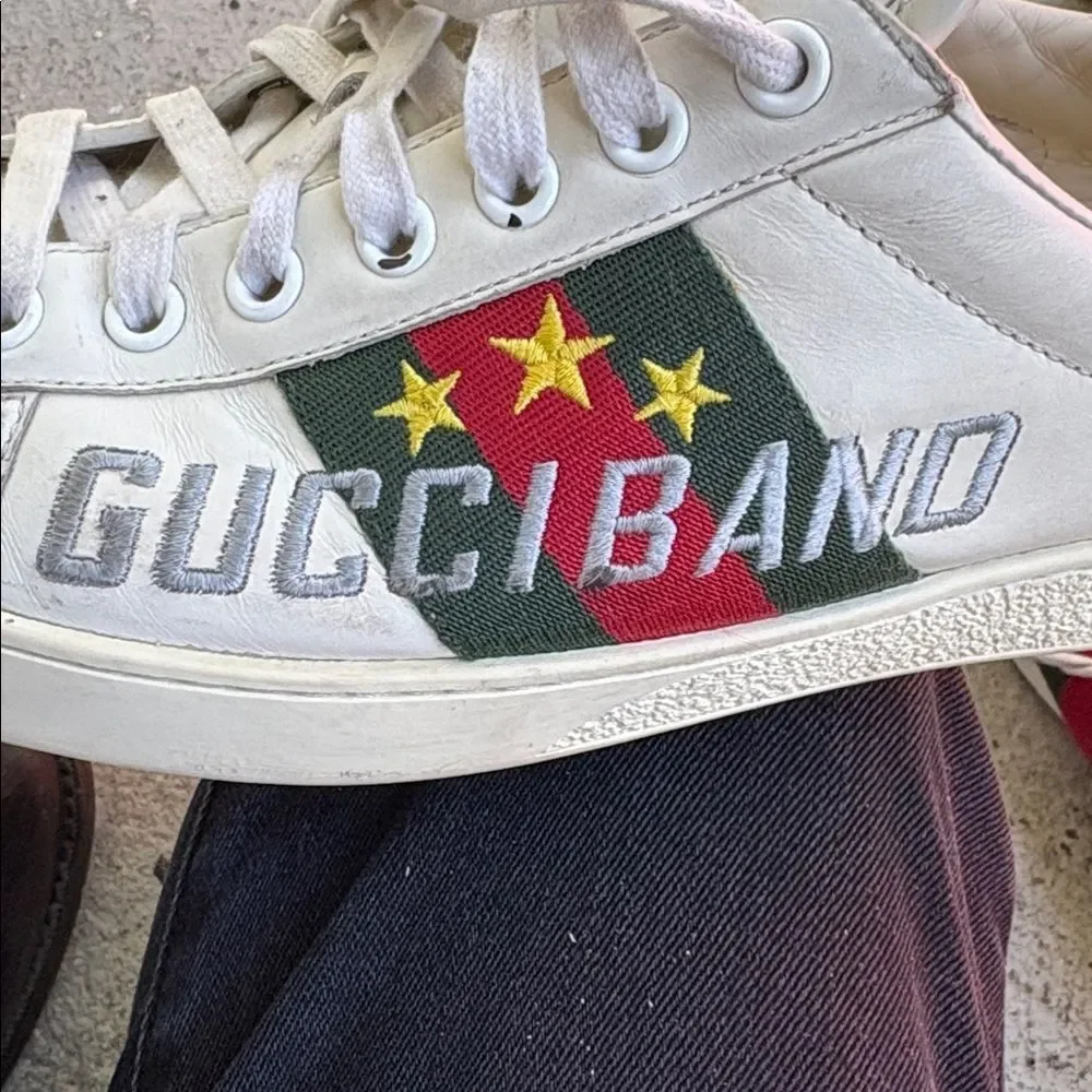 Gucci ace men’s sneakers with Gucci band star logo
